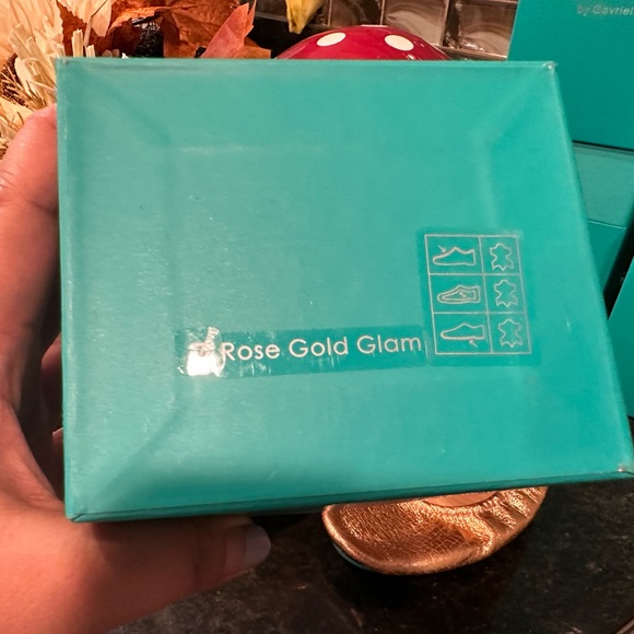 Tieks Rose Gold Glam Size 7. BNIB - Picture 6 of 8